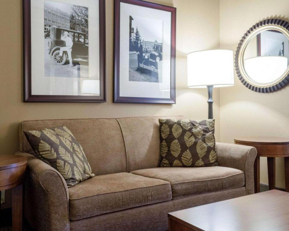 Comfort Suites Starkville Eksteriør billede