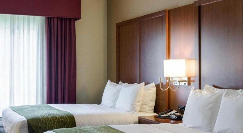 Comfort Suites Starkville Eksteriør billede